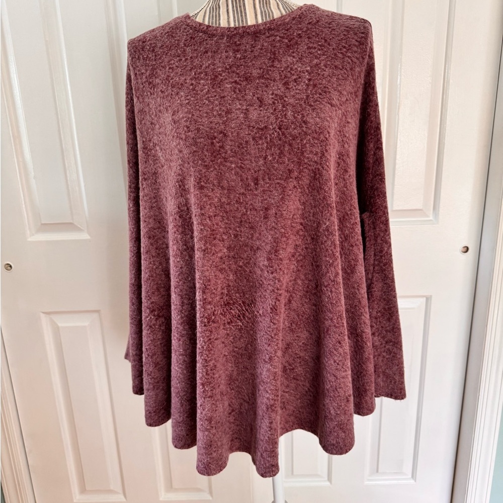 Elegant Mauve Women's Poncho - Picture 9 of 9